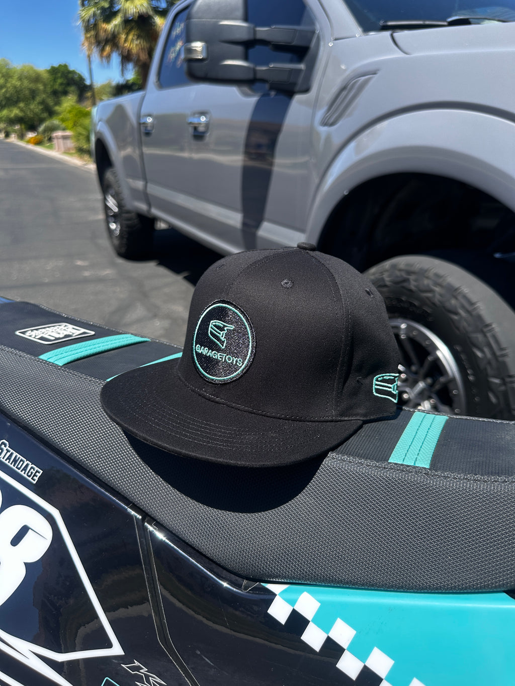 GarageToys Black Hat